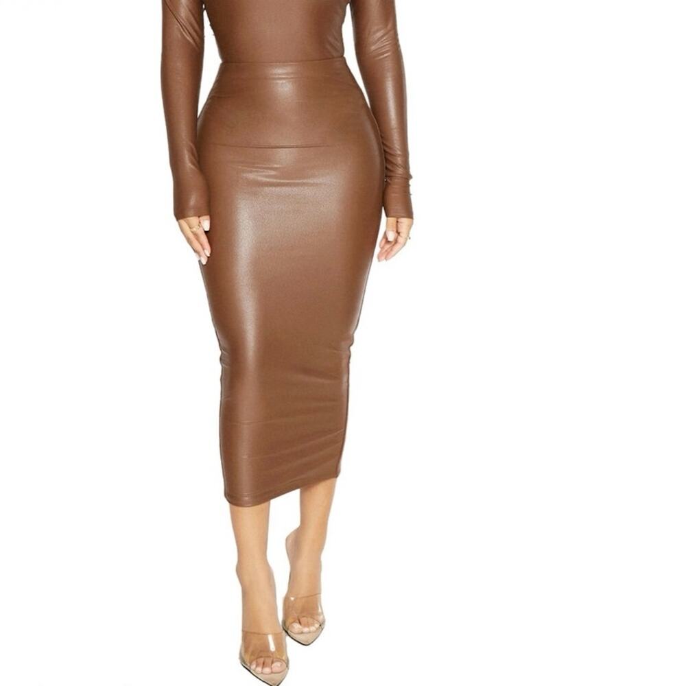 NWOT Naked Wardrobe Bae-sic Drip Pencil Skirt in Brown SZ S